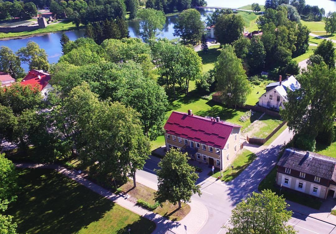 Hotel Benevilla Aluksne Bagian luar foto